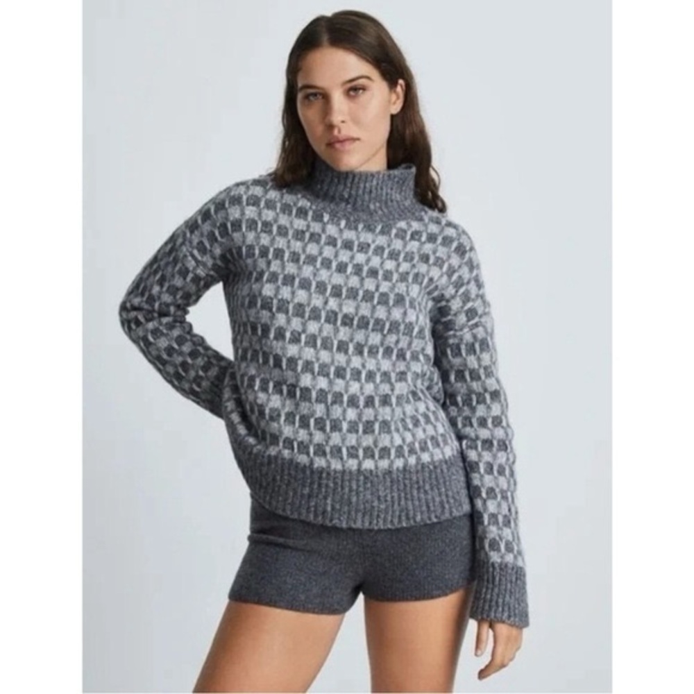 NWOT Everlane The Cloud Checkered Turtleneck - Picture 8 of 9
